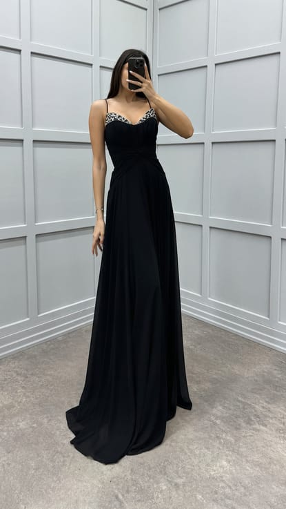 Siyah İp Askılı Bel Detay İşlemeli Tasarım Elbise