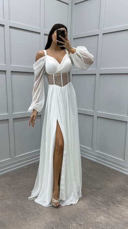 Beyaz Omuz Detay Beli Transparan Tasarım Şifon Elbise