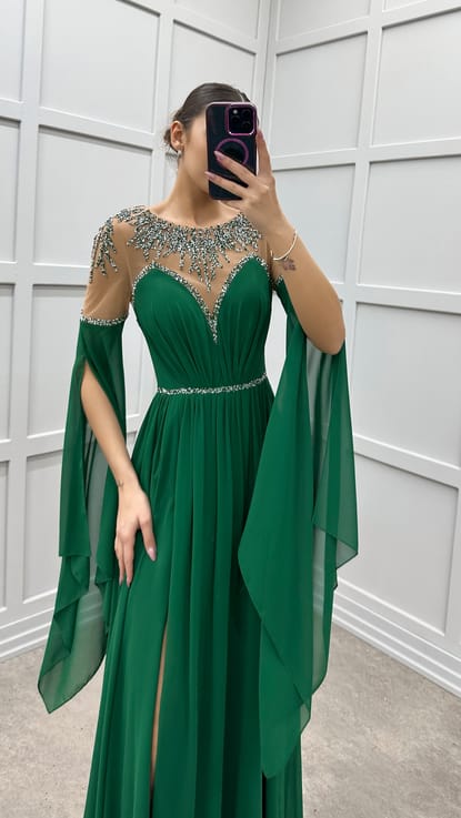 Zümrüt Yeşili Kol Detay İşlemeli Tasarım Abiye Elbise