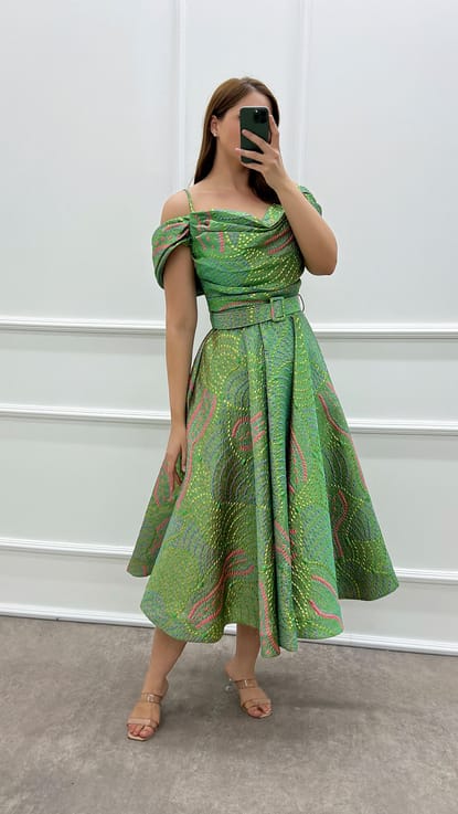 Mint Yeşili Omuz Detay Kemerli Büyük Beden Tasarım Elbise