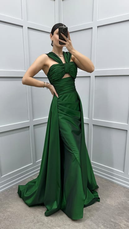 Zümrüt Yeşili Omuz Detay Transparan Drapeli Abiye Elbise