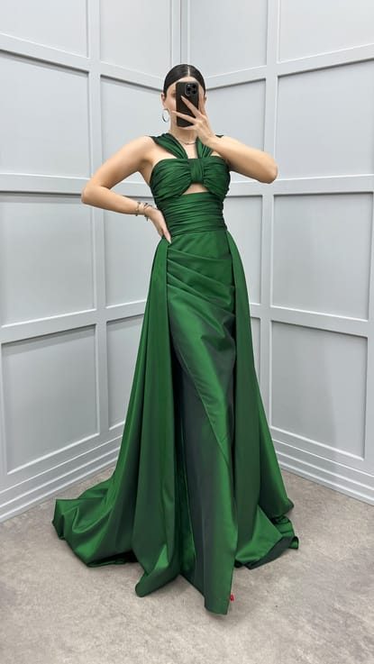 Zümrüt Yeşili Omuz Detay Transparan Drapeli Abiye Elbise