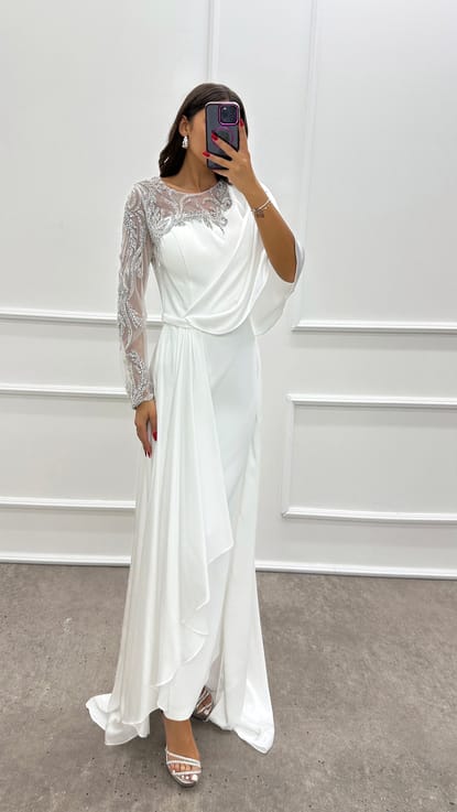 Beyaz Tek Kol Asimetrik Kesim Tasarım Elbise