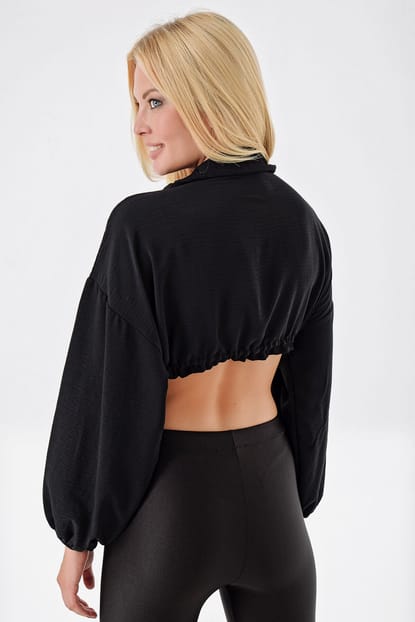 Crop black zippered sweater