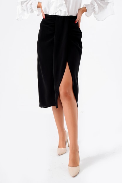 Knotted Black Skirt pareo