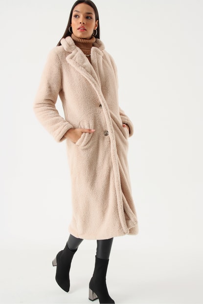 Long Plush Coat Beige