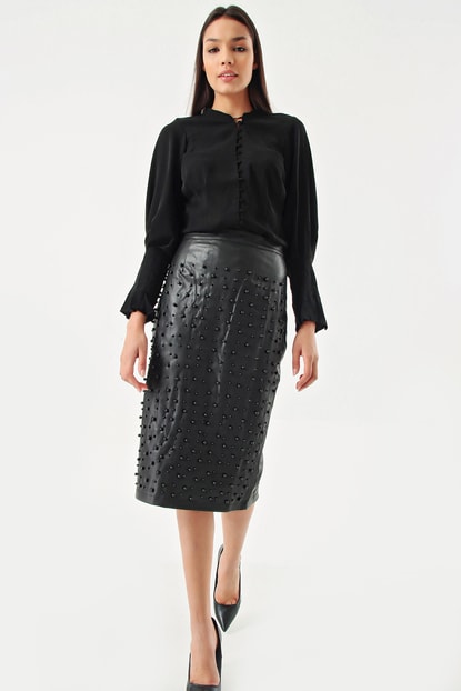 Detailed Black Pearl Skirt Set