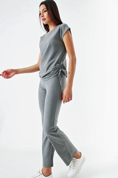 Gray camisole with side ruffles Detail Team