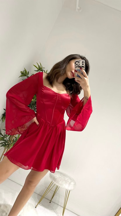 Kırmızı Göğüs Kısmı Saten Detaylı Şifon Mini Elbise