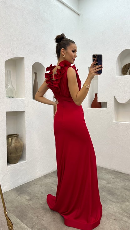 Kırmızı Bel Detay Drapeli Volan Detay Saten Abiye Elbise