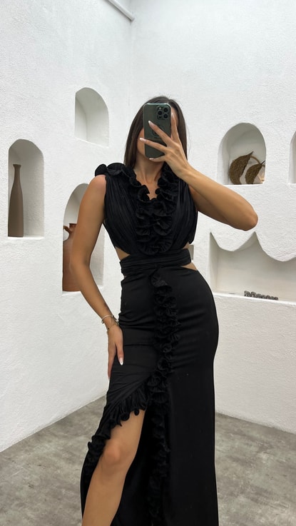 Siyah Bel Detay Drapeli Volanlı Saten Abiye Elbise