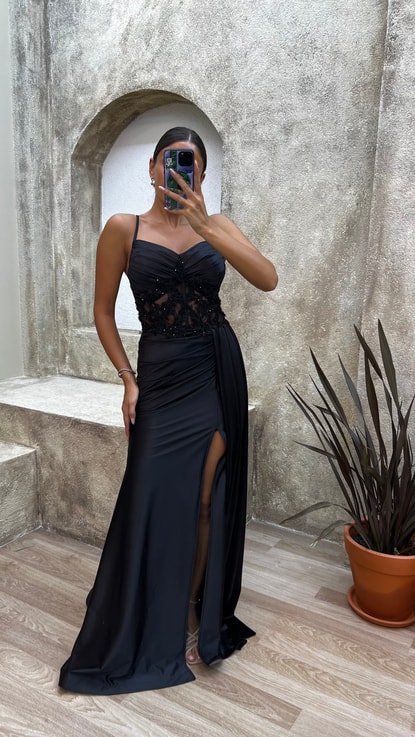 Siyah İp Askılı Bel Detay Drapeli Saten Abiye Elbise