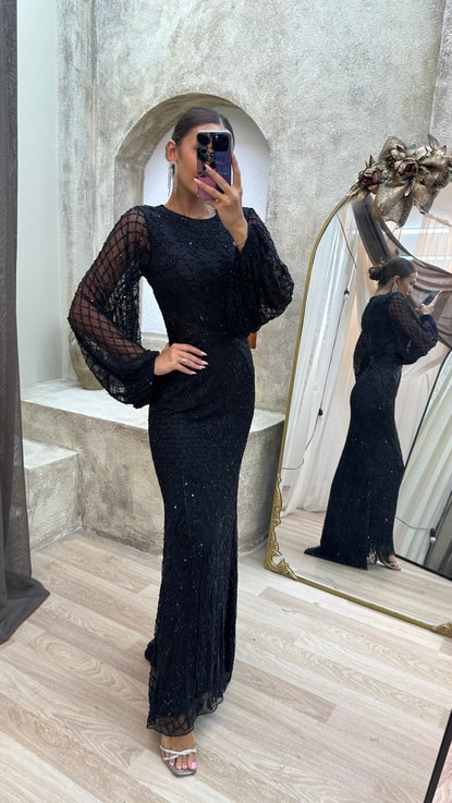 Siyah Transparan Detay Özel İşlemeli Elbise