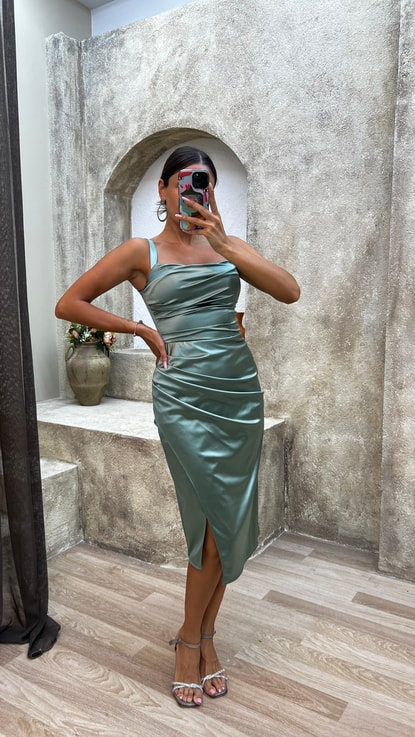 Mint Yeşili Büzgülü Midi Elbise Imagen del producto