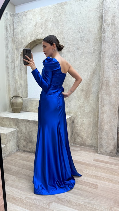 Mavi Tek Kol Bel Detay Tasarım Saten Abiye Elbise