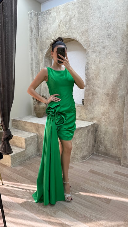 Yeşil Bel Detay Tasarım Mini Elbise