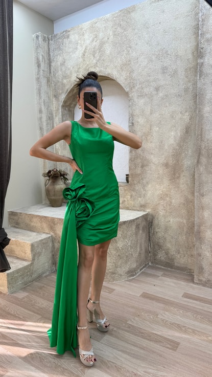 Yeşil Bel Detay Tasarım Mini Elbise