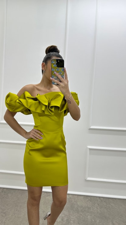 Sarı Straplez Göğsü Volanlı Tasarım Elbise