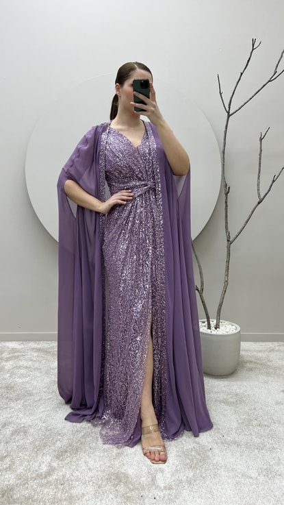 Lila Bel Detay Pelerinli İşlemeli Büyük Beden Tasarım Abiye Elbise