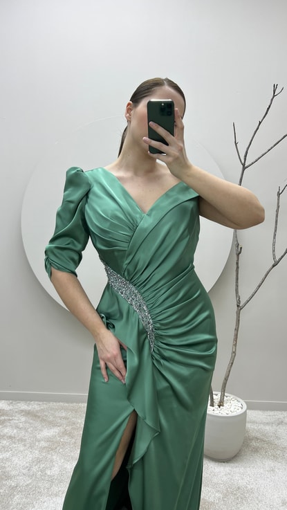 Mint Yeşili Beli Drapeli İşleme Detay Büyük Beden Tasarım Abiye Elbise