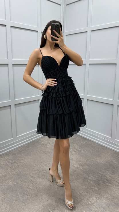 Siyah İp Askılı Kat Kat Tasarım Mini Elbise